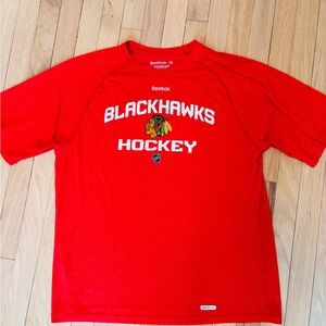 Reebok Red Blackhawks Hockey T-Shirt Size: Large